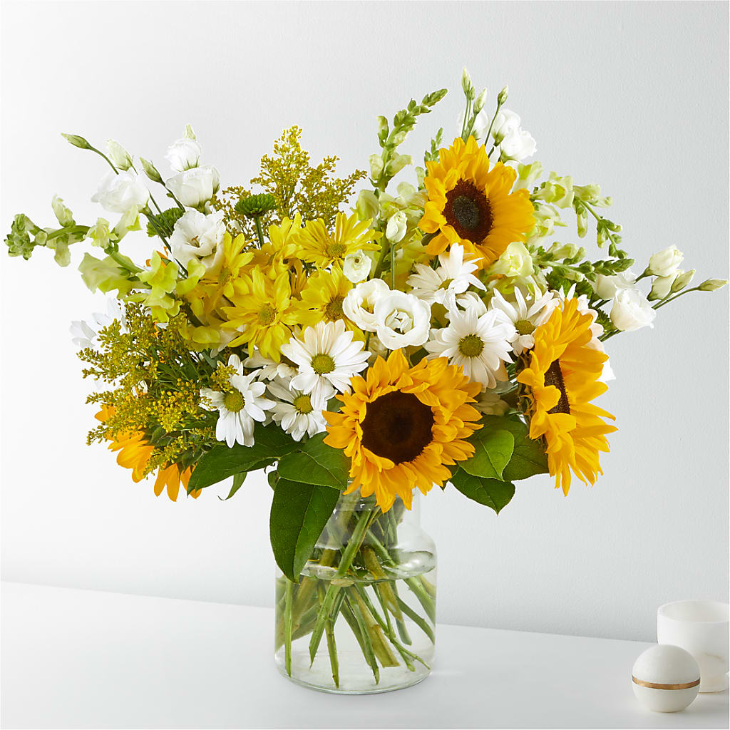 Hello Sunshine Bouquet – ANTOSZYK'S GARDEN CENTER & FLORIST SHOP, Butler PA
