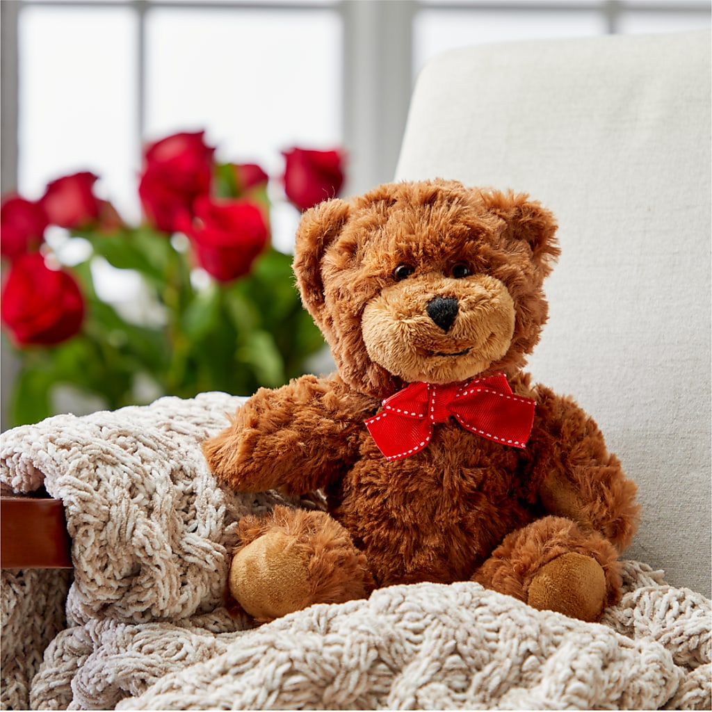 Romantic Long Stem Red Rose Bouquet Bundles – ANTOSZYK'S GARDEN CENTER & FLORIST SHOP, Butler PA