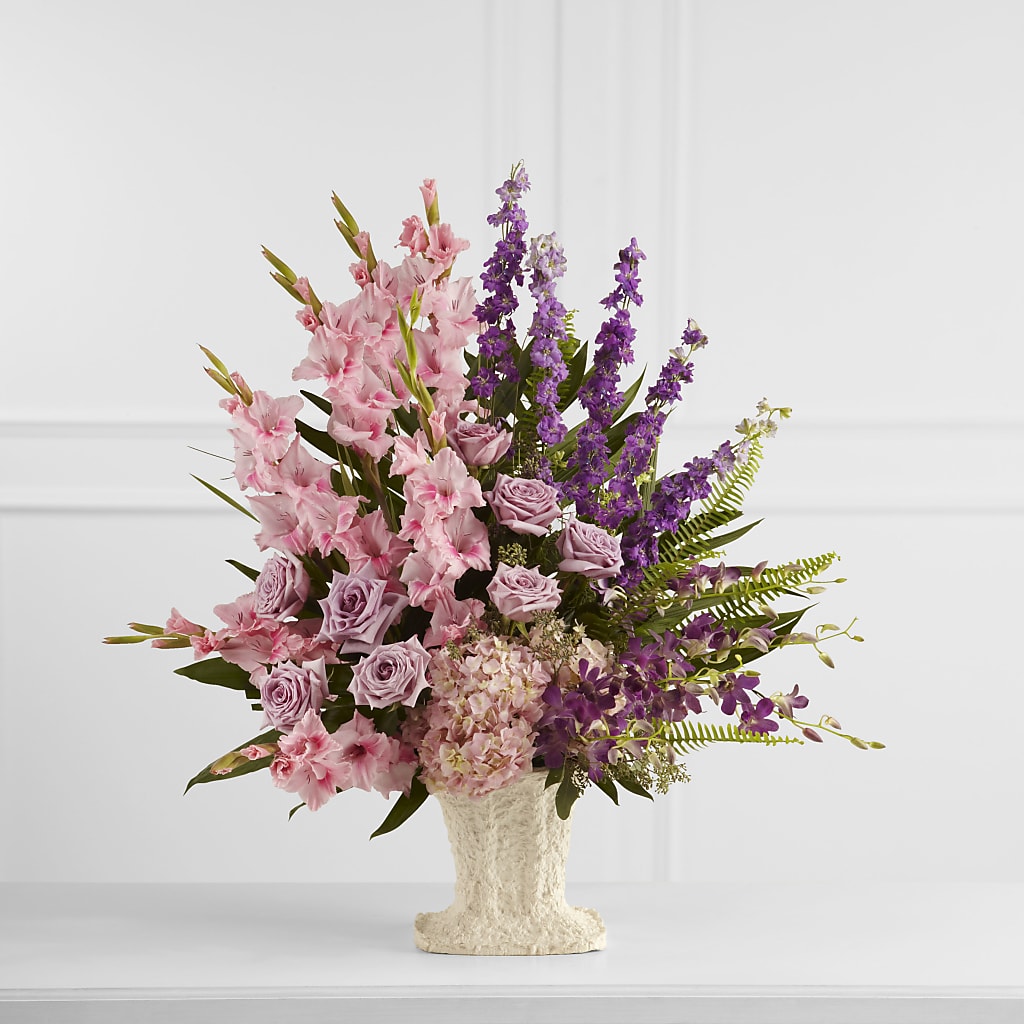 Flowing Garden Arrangement – ANTOSZYK'S GARDEN CENTER & FLORIST SHOP, Butler PA