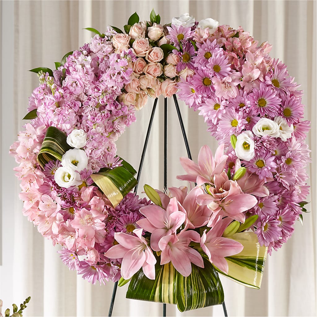 Gift of Warmth Wreath – ANTOSZYK'S GARDEN CENTER & FLORIST SHOP, Butler PA