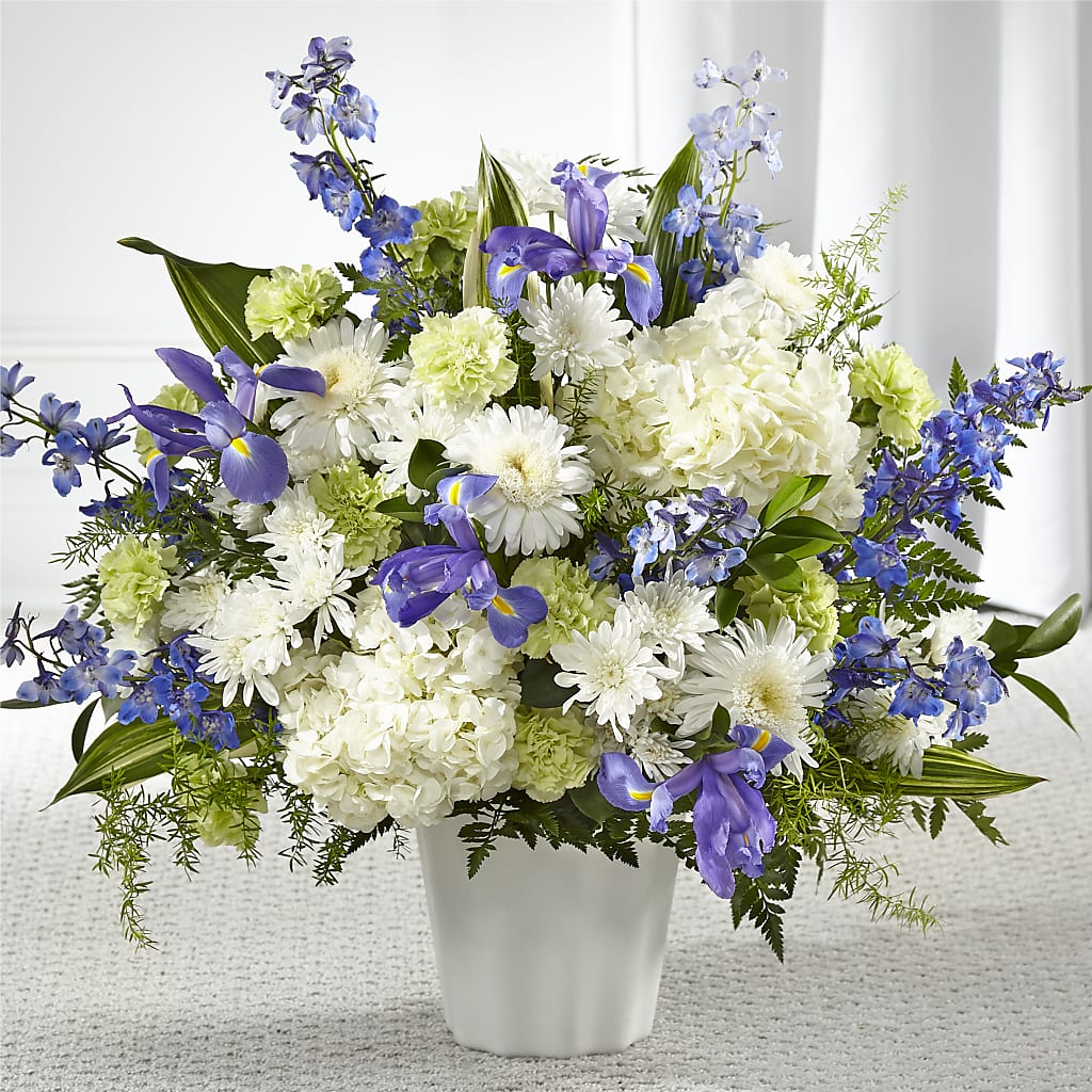 Soft Serenity Floor Basket – ANTOSZYK'S GARDEN CENTER & FLORIST SHOP, Butler PA