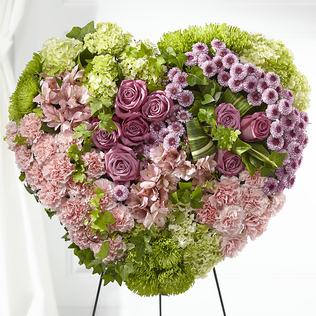 Heartwarming Standing Heart – ANTOSZYK'S GARDEN CENTER & FLORIST SHOP, Butler PA
