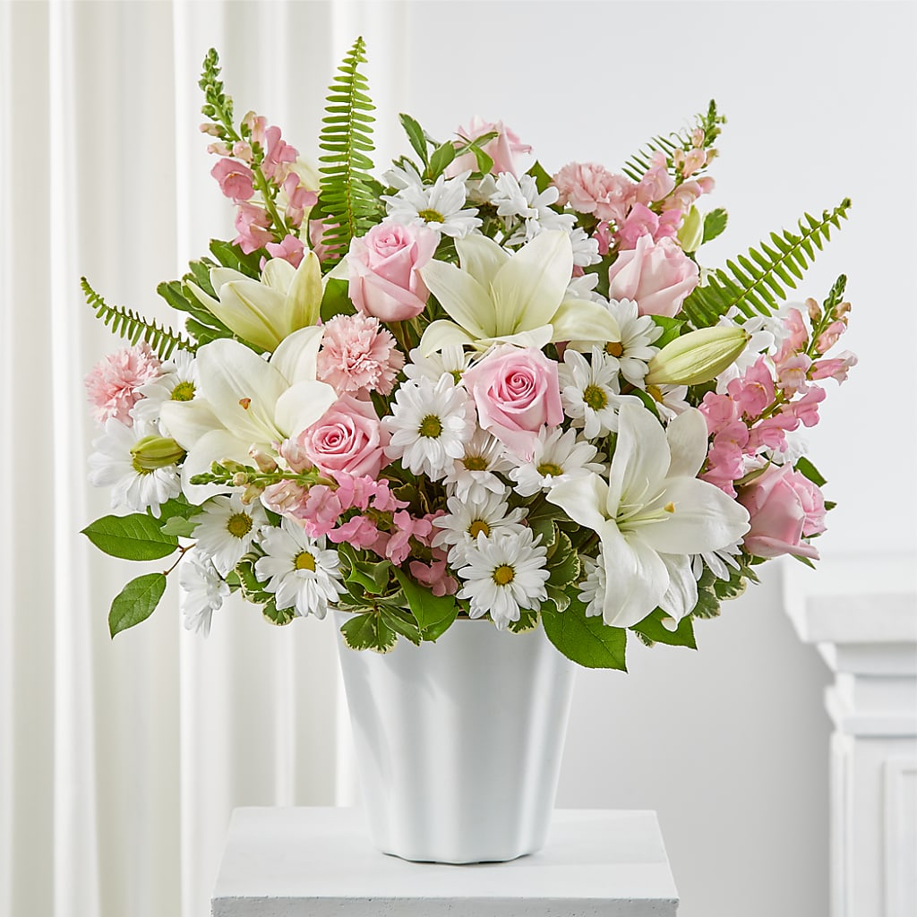 Soft Touch Tabletop Basket – ANTOSZYK'S GARDEN CENTER & FLORIST SHOP, Butler PA