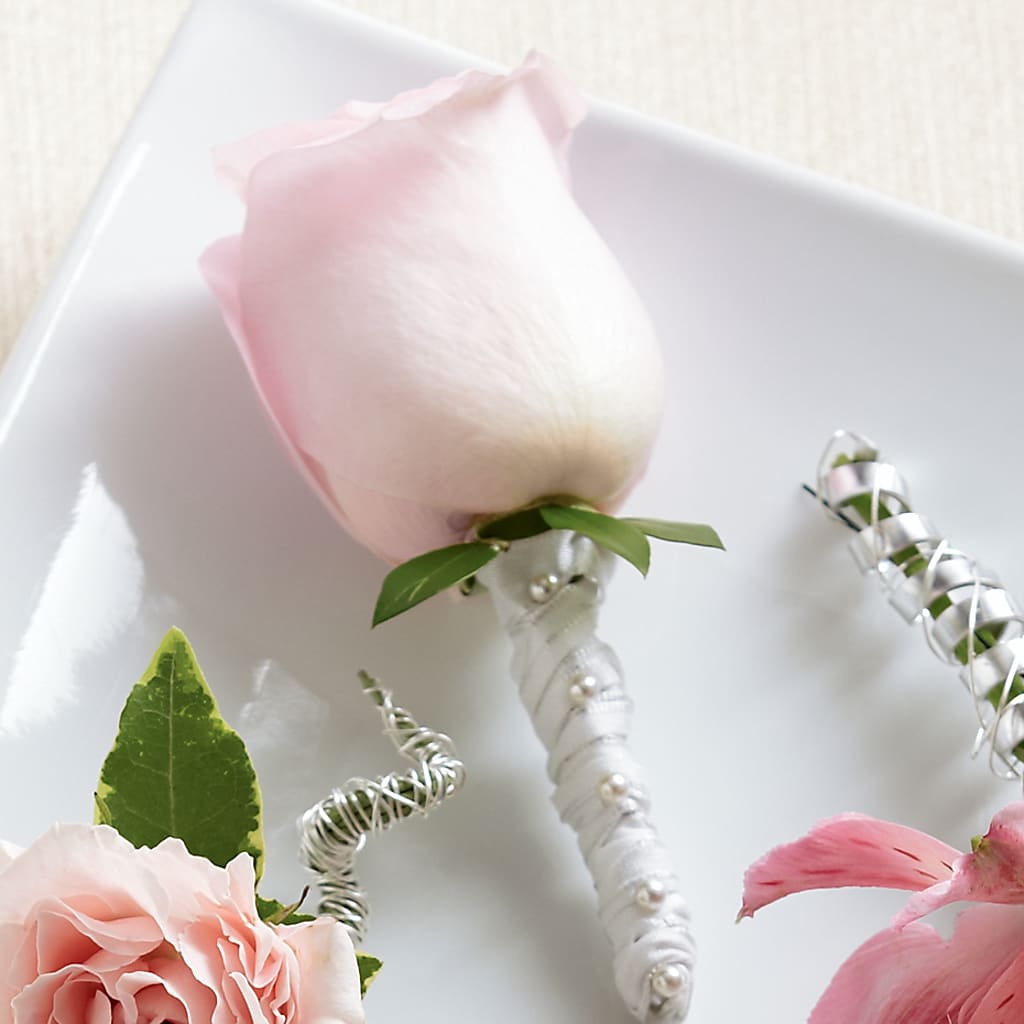 Pink Rose Boutonniere – ANTOSZYK'S GARDEN CENTER & FLORIST SHOP, Butler PA