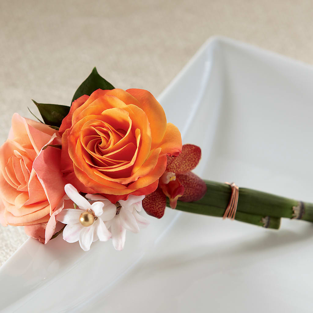 Sunset Dream Boutonniere – ANTOSZYK'S GARDEN CENTER & FLORIST SHOP, Butler PA