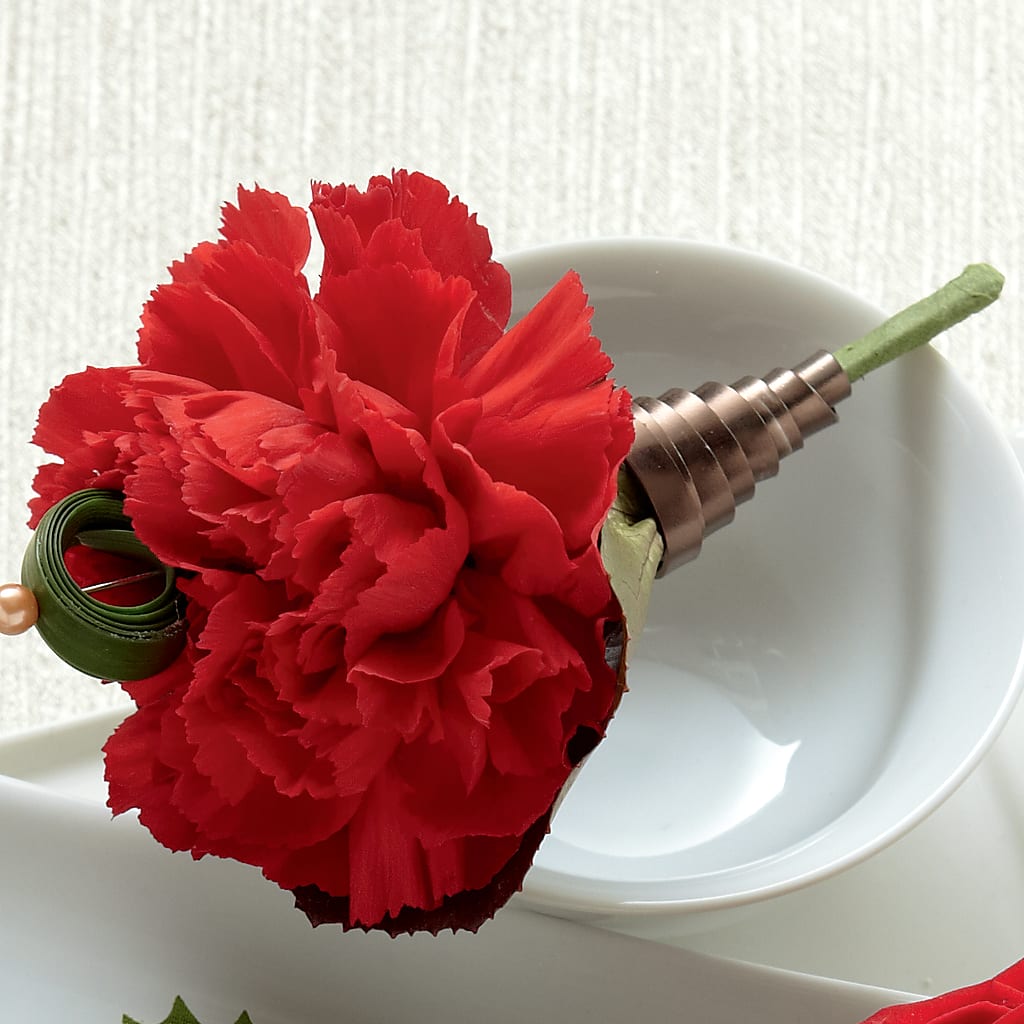 Red Carnation Boutonniere – ANTOSZYK'S GARDEN CENTER & FLORIST SHOP, Butler PA