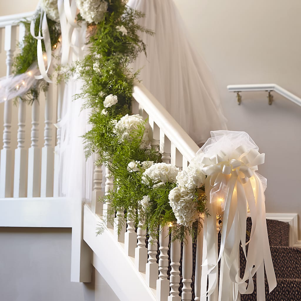 Champagne Dreams Garland – ANTOSZYK'S GARDEN CENTER & FLORIST SHOP, Butler PA