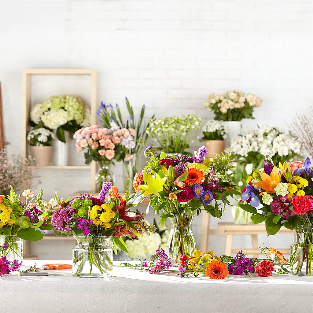 Bold & Bright – A Florist Original – ANTOSZYK'S GARDEN CENTER & FLORIST SHOP, Butler PA