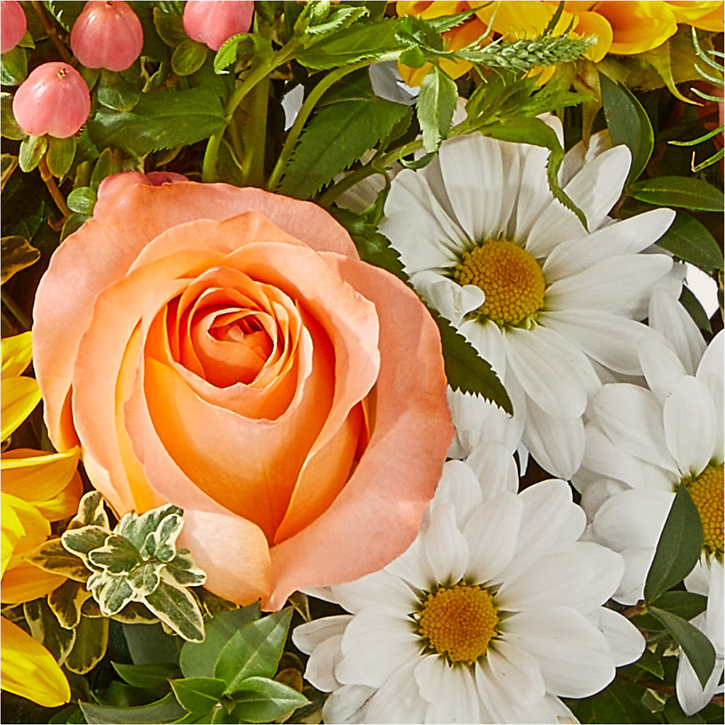 The Good Life Bouquet – ANTOSZYK'S GARDEN CENTER & FLORIST SHOP, Butler PA
