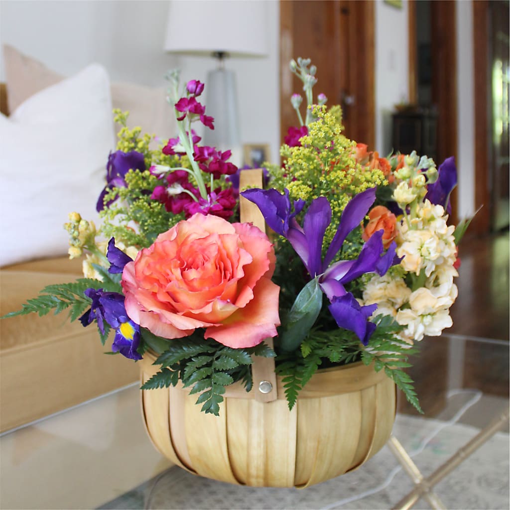 Garden of Life Basket – ANTOSZYK'S GARDEN CENTER & FLORIST SHOP, Butler PA