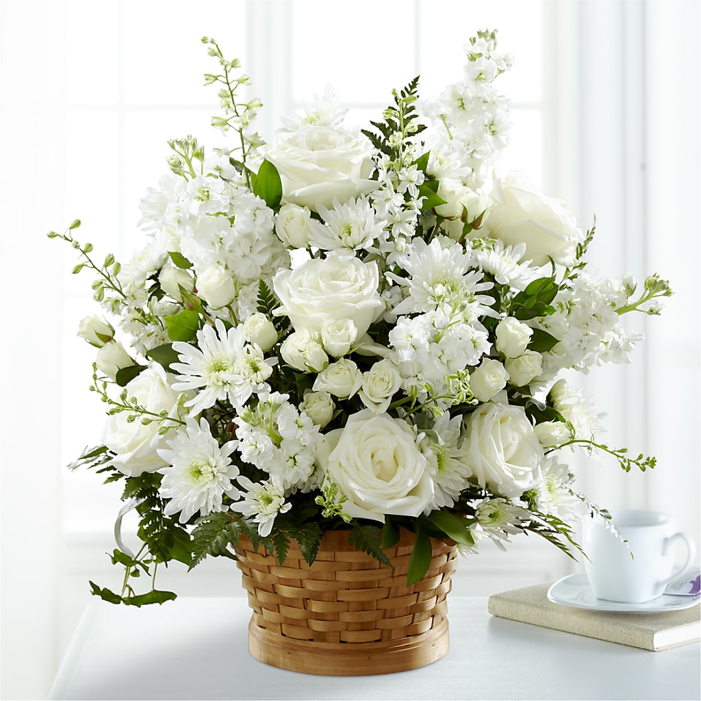Heartfelt Condolences Arrangement – ANTOSZYK'S GARDEN CENTER & FLORIST SHOP, Butler PA