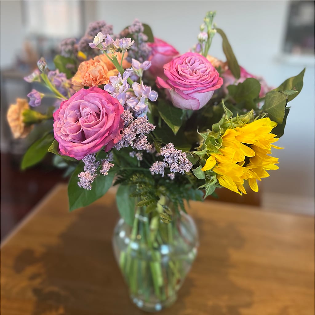 Yellow Brick Road Bouquet – ANTOSZYK'S GARDEN CENTER & FLORIST SHOP, Butler PA