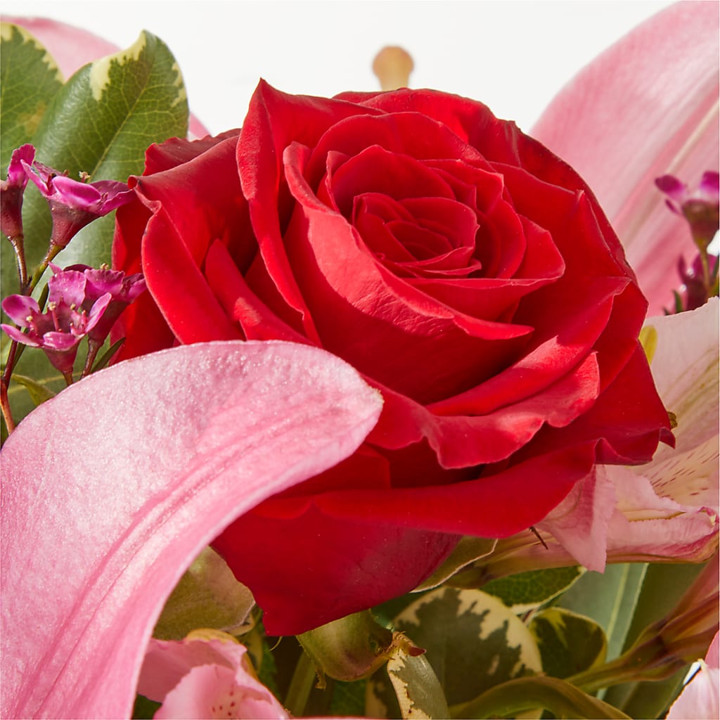 Lucky in Love Bouquet – ANTOSZYK'S GARDEN CENTER & FLORIST SHOP, Butler PA