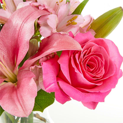 Lots of Love Bouquet – ANTOSZYK'S GARDEN CENTER & FLORIST SHOP, Butler PA