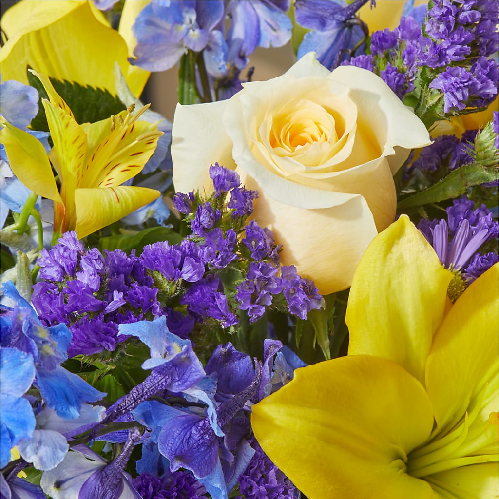 Limoncello Bouquet – ANTOSZYK'S GARDEN CENTER & FLORIST SHOP, Butler PA