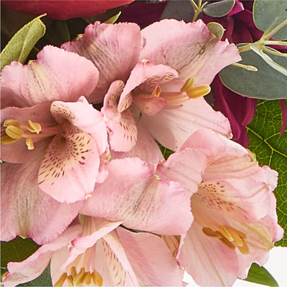 Berry Cobbler Bouquet – ANTOSZYK'S GARDEN CENTER & FLORIST SHOP, Butler PA