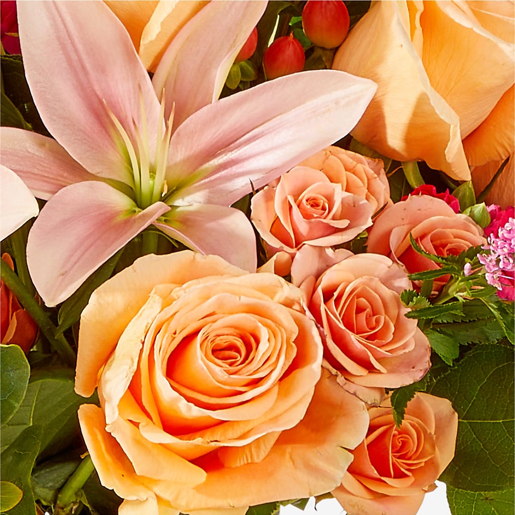 Bisous Bouquet – ANTOSZYK'S GARDEN CENTER & FLORIST SHOP, Butler PA