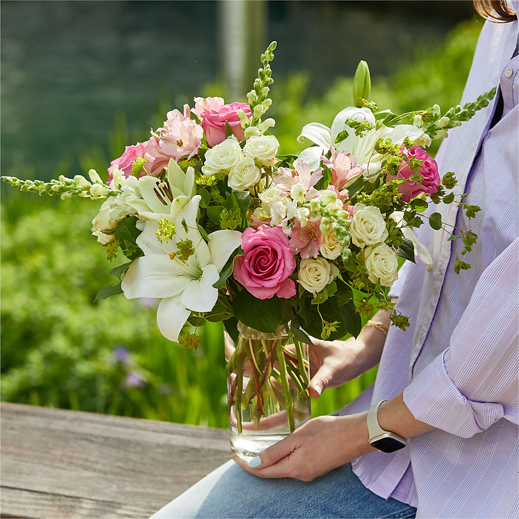 Fondly Bouquet – ANTOSZYK'S GARDEN CENTER & FLORIST SHOP, Butler PA